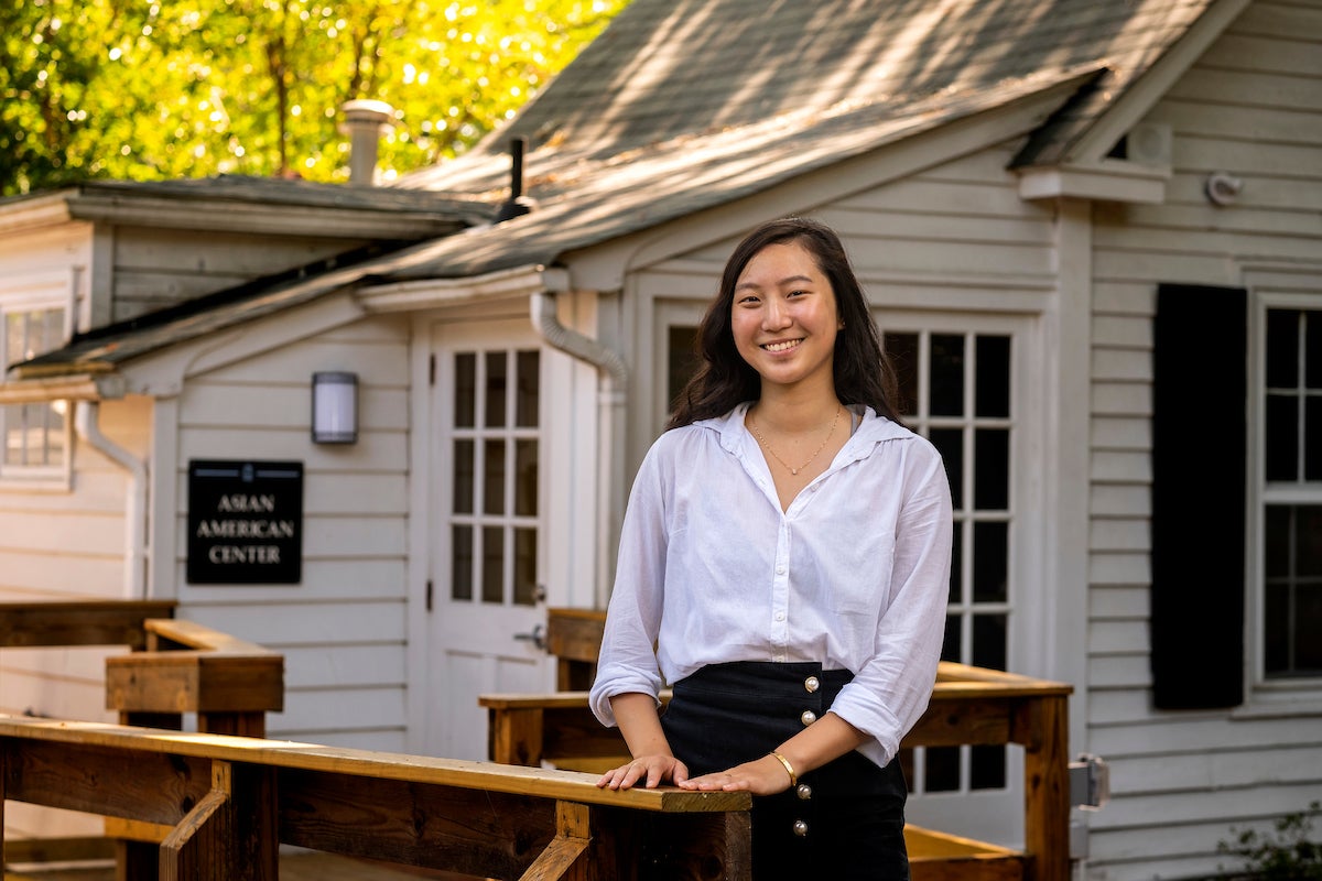 Selina Shi standing outside.